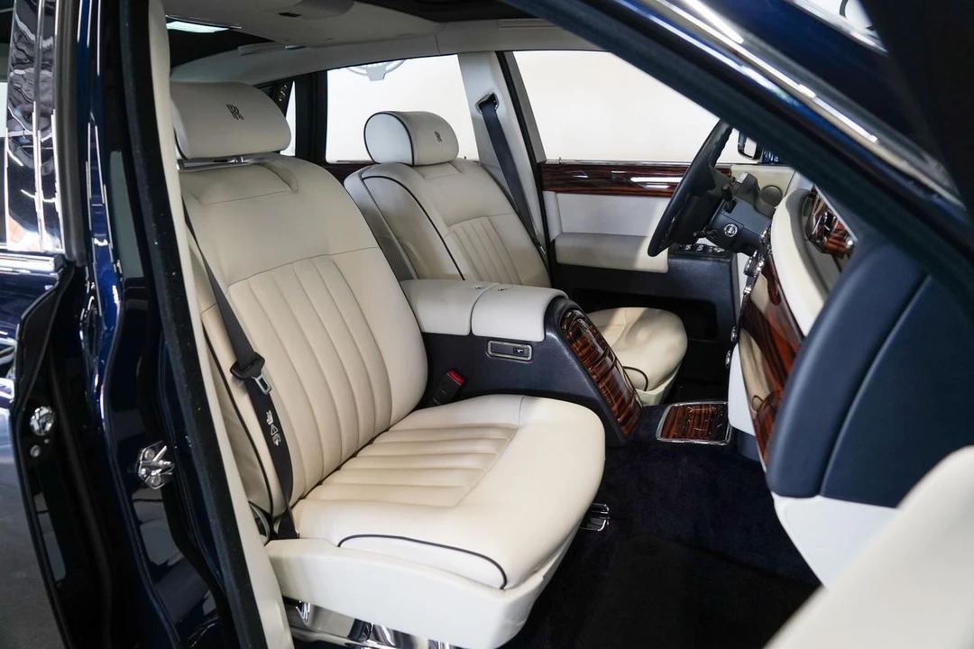 2010 Rolls-Royce Phantom VII - Image 16 of 21