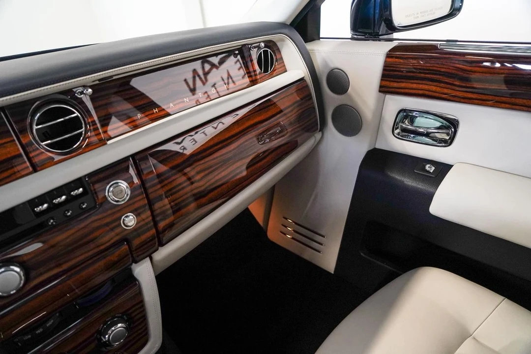 2010 Rolls-Royce Phantom VII - Image 12 of 21