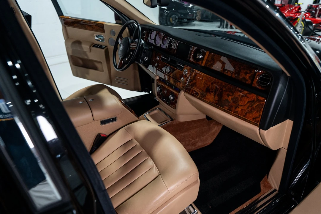 2010 Rolls-Royce Phantom - Image 11 of 31