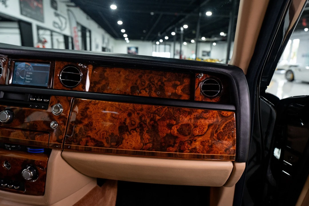 2010 Rolls-Royce Phantom - Image 25 of 31