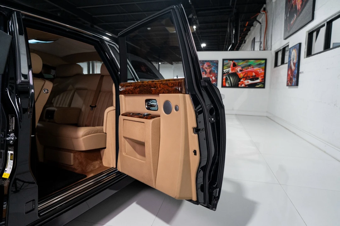 2010 Rolls-Royce Phantom - Image 31 of 31