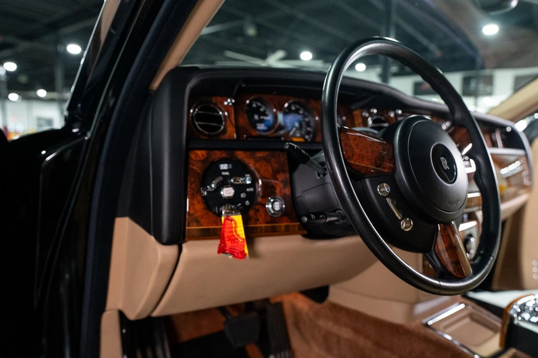 2010 Rolls-Royce Phantom - Image 23 of 31