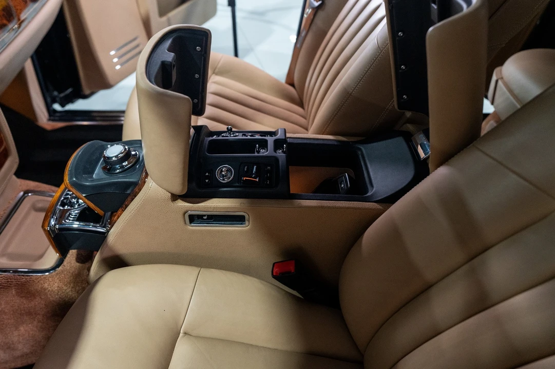 2010 Rolls-Royce Phantom - Image 24 of 31
