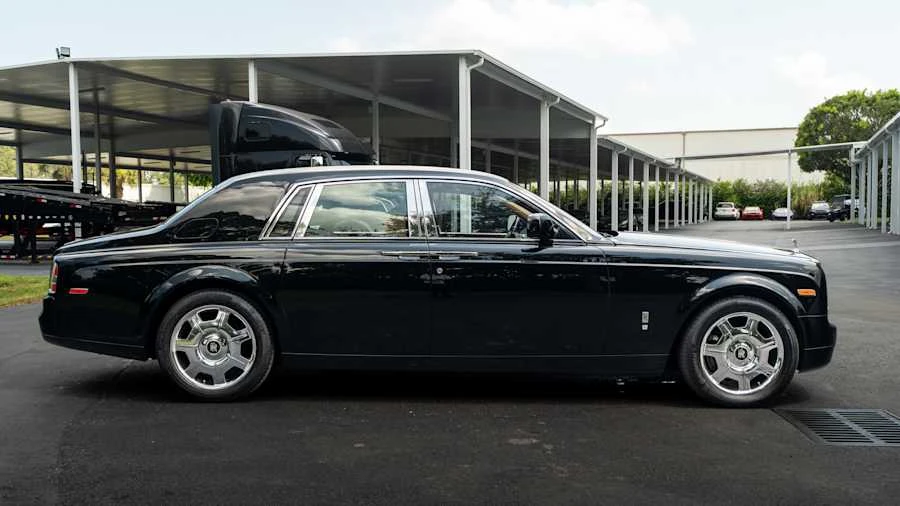 2010 Rolls-Royce Phantom VII - Image 2 of 25