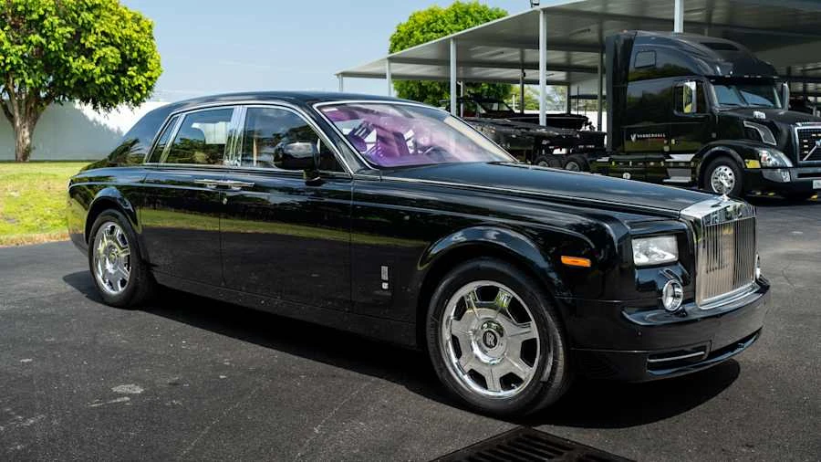 2010 Rolls-Royce Phantom VII - Image 6 of 25