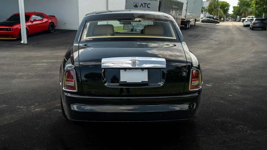 2010 Rolls-Royce Phantom VII - Image 5 of 25