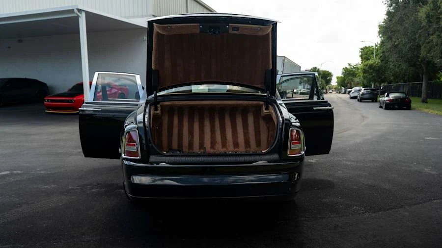 2010 Rolls-Royce Phantom VII - Image 24 of 25