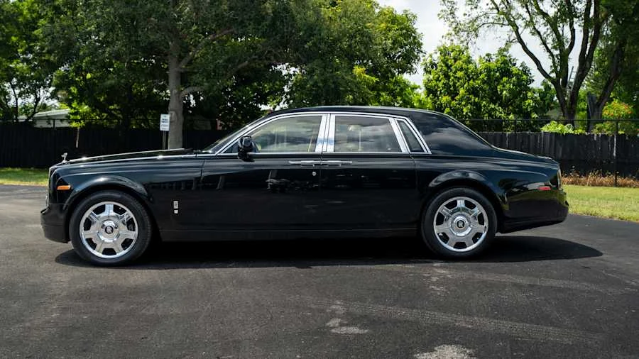 2010 Rolls-Royce Phantom VII - Image 8 of 25