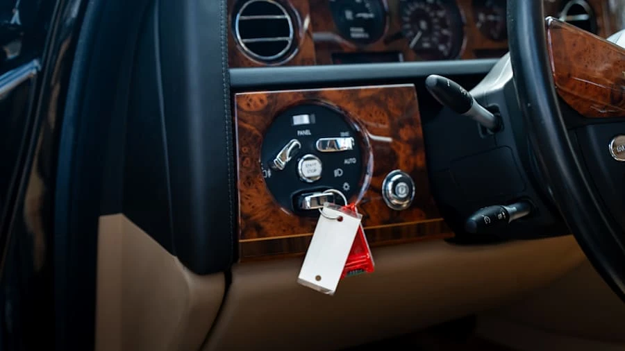 2010 Rolls-Royce Phantom VII - Image 17 of 25