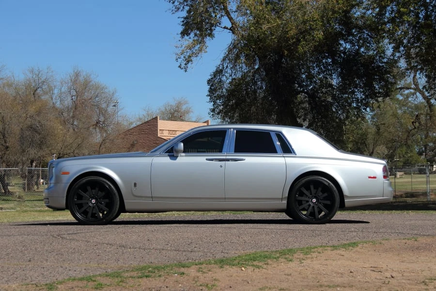2010 Rolls-Royce Phantom VII - Image 9 of 31