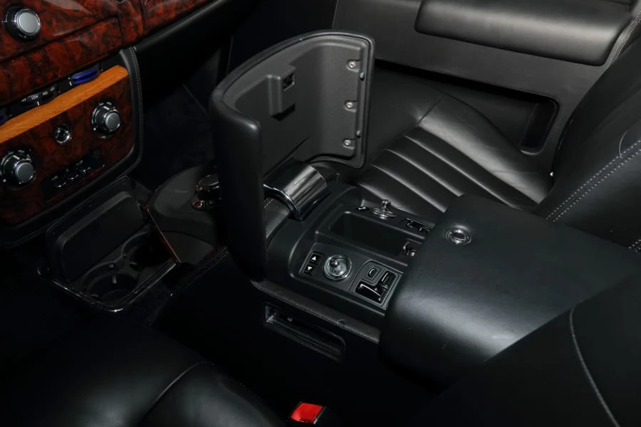 2010 Rolls-Royce Phantom VII - Image 22 of 31