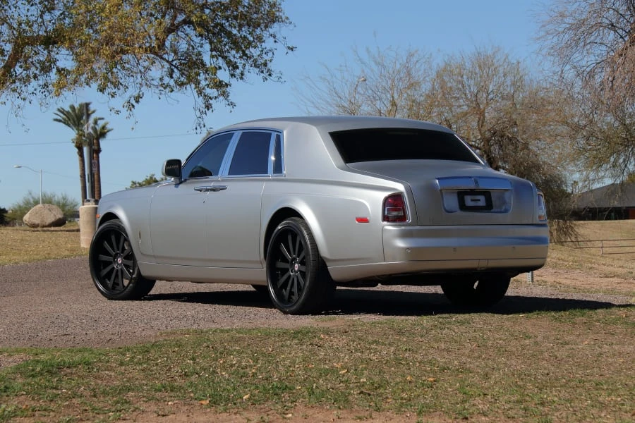 2010 Rolls-Royce Phantom VII - Image 19 of 31