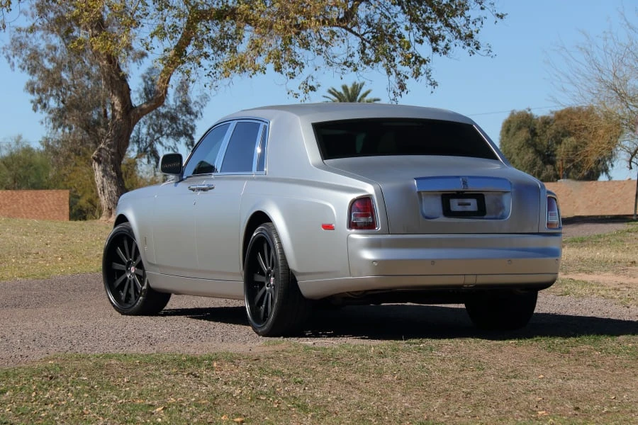 2010 Rolls-Royce Phantom VII - Image 13 of 31