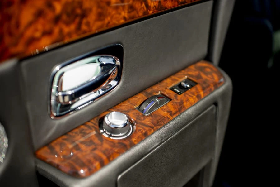2010 Rolls-Royce Phantom VII - Image 21 of 31