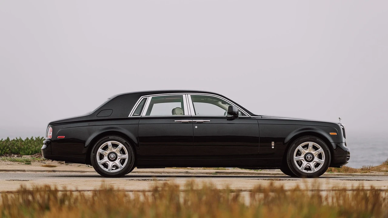 2010 Rolls-Royce Phantom VII - Image 3 of 31