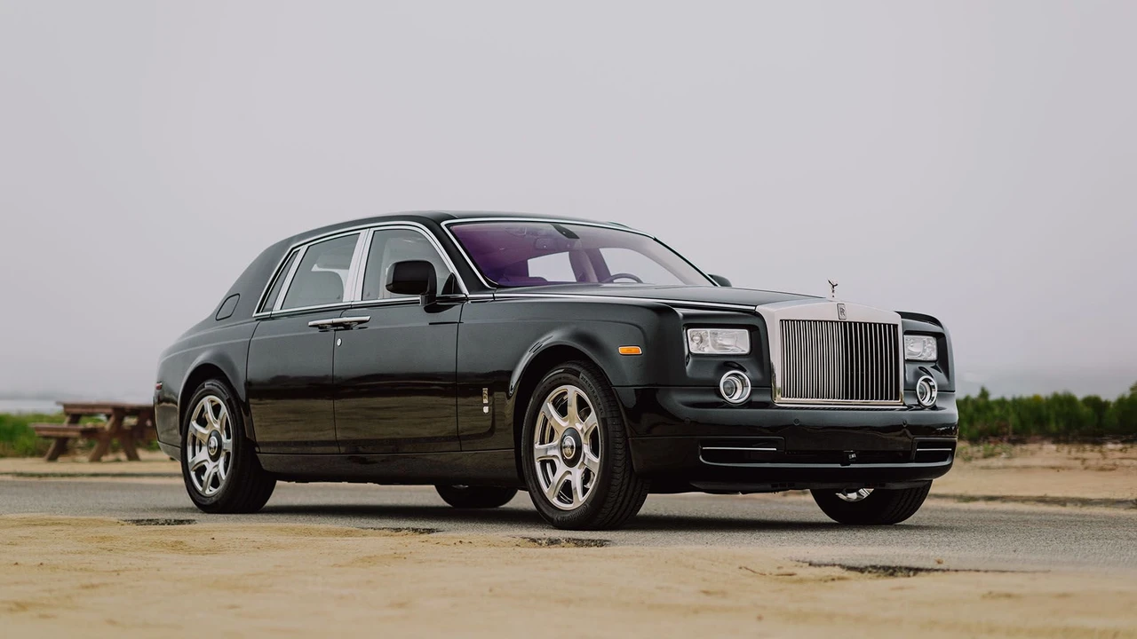 2010 Rolls-Royce Phantom VII - Image 7 of 31