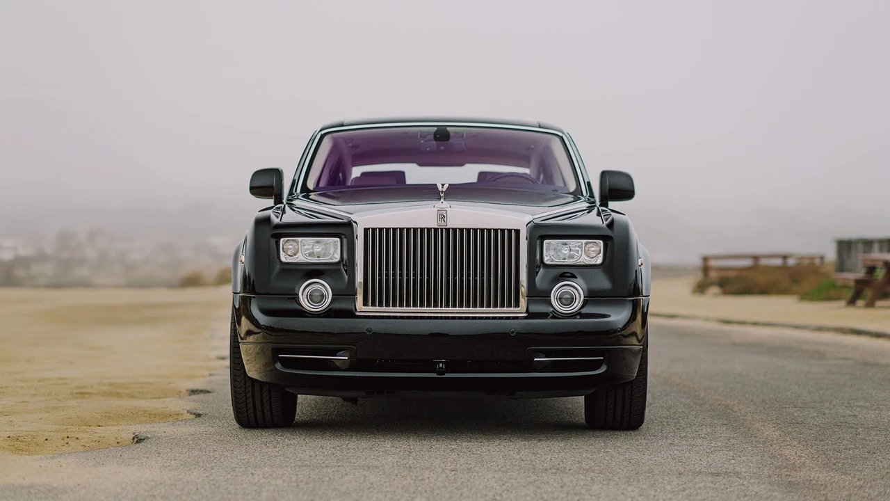 2010 Rolls-Royce Phantom VII - Image 2 of 31