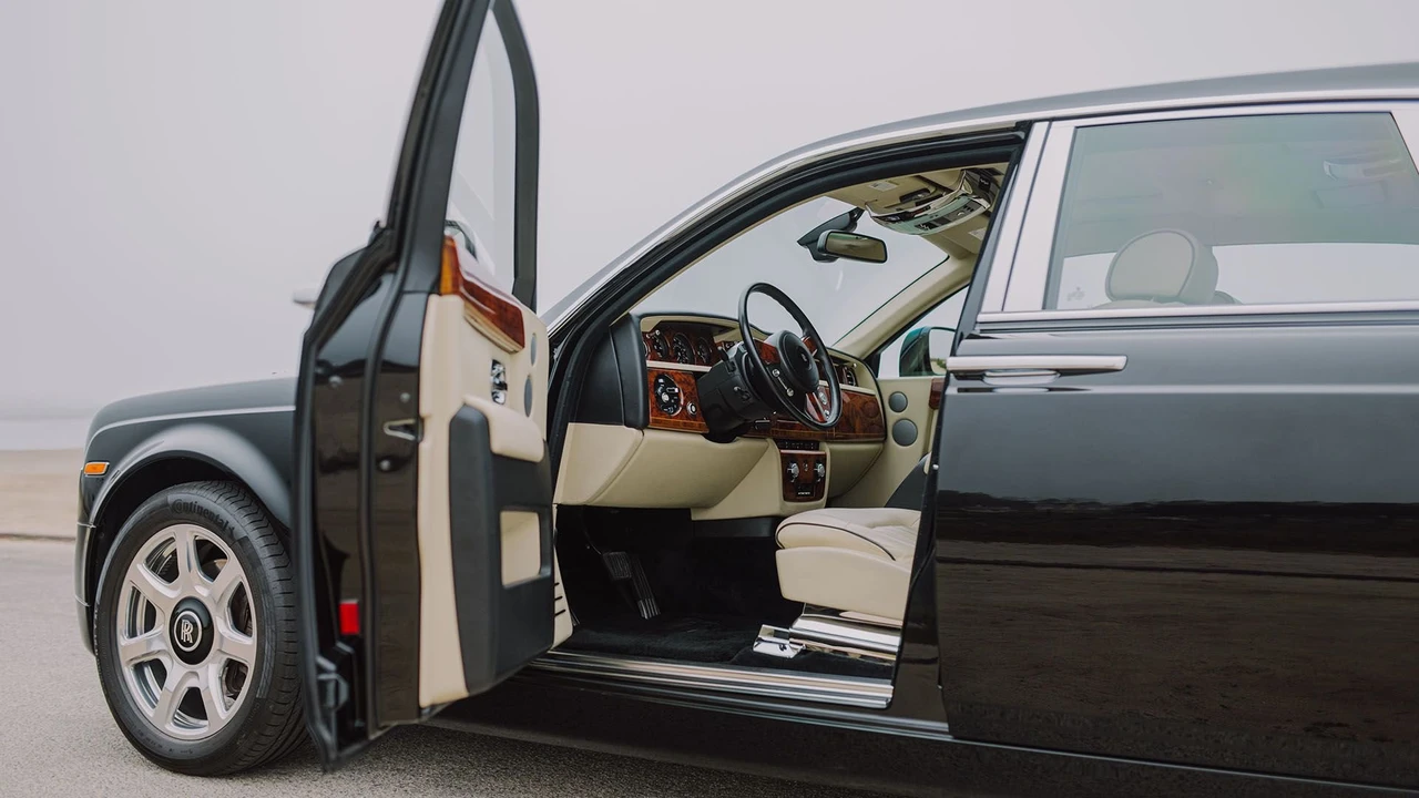 2010 Rolls-Royce Phantom VII - Image 31 of 31