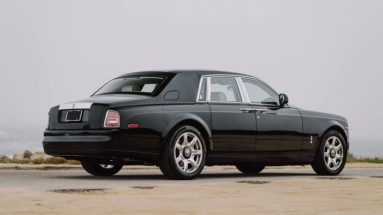 2010 Rolls-Royce Phantom VII - Image 4 of 31