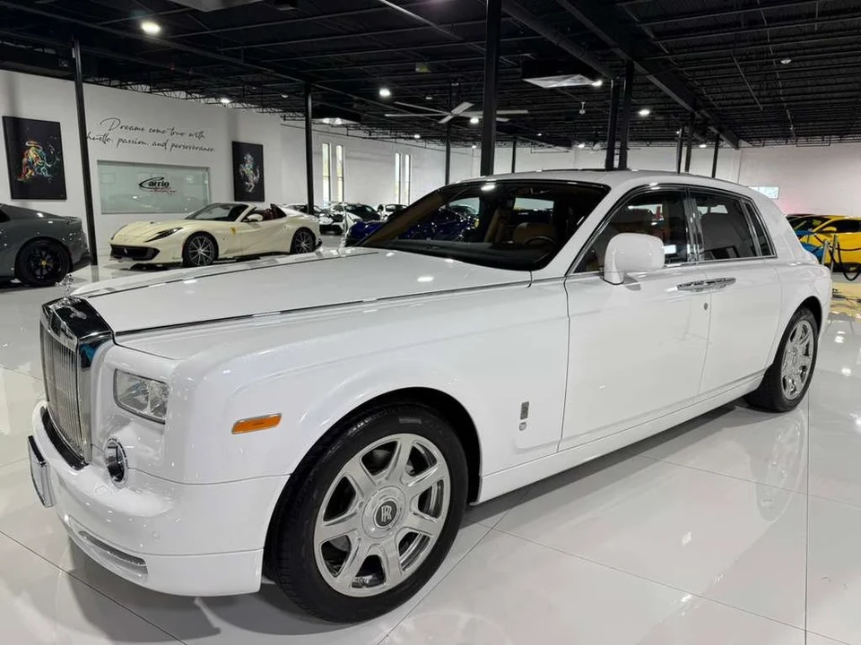 2010 Rolls-Royce Phantom VII - Image 3 of 12