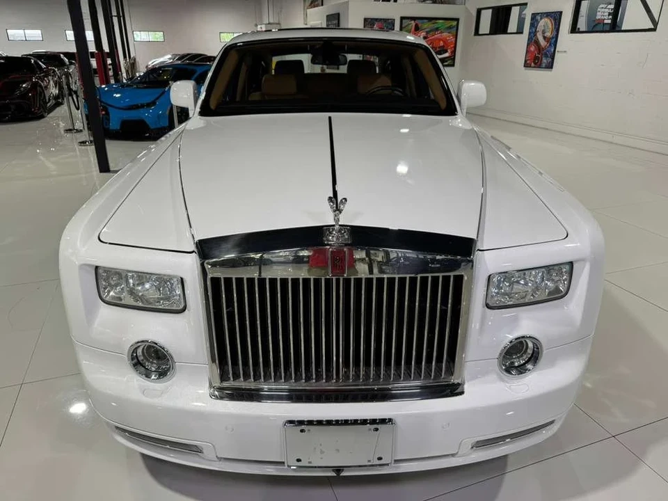 2010 Rolls-Royce Phantom VII - Image 2 of 12