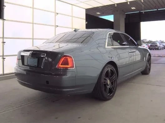 2010 Rolls-Royce Ghost 1st Gen - Image 5 of 19