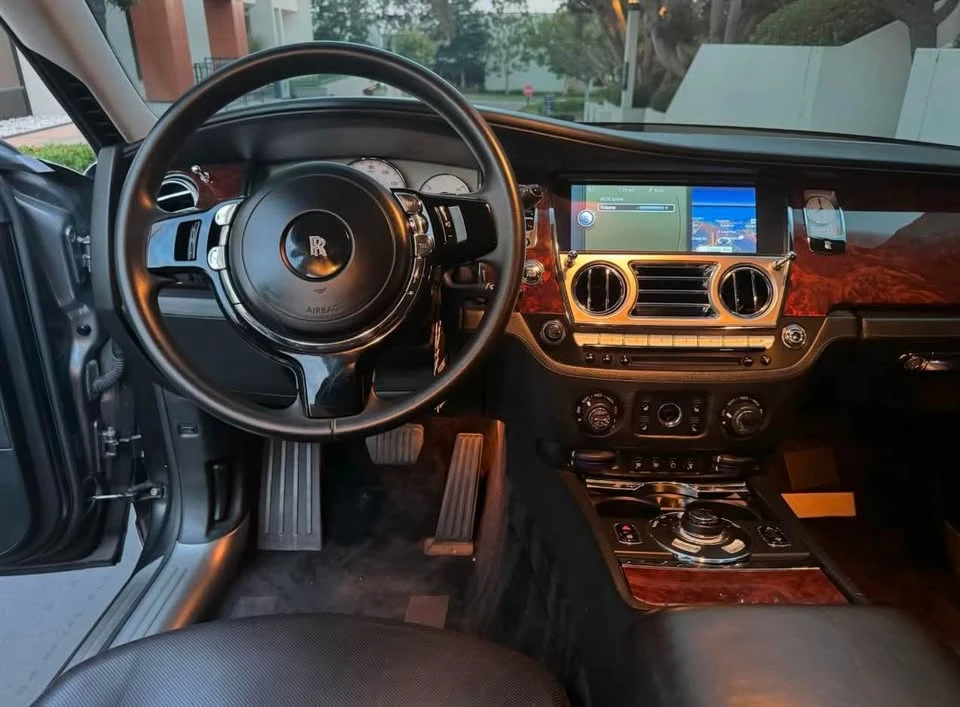 2010 Rolls-Royce Ghost 1st Gen - Image 6 of 8