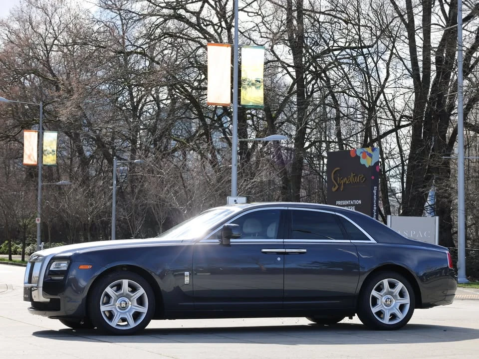 2010 Rolls-Royce Ghost 1st Gen - Image 5 of 16