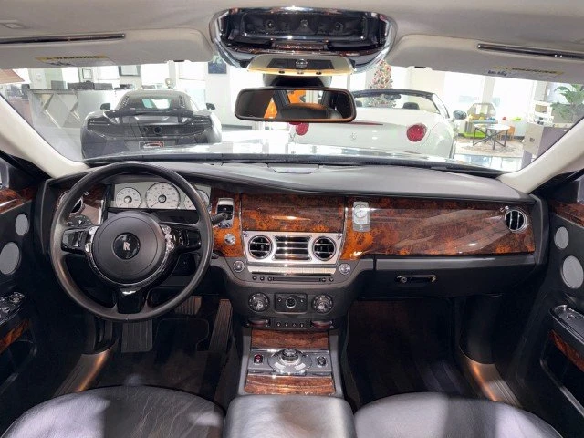 2010 Rolls-Royce Ghost 1st Gen - Image 10 of 20