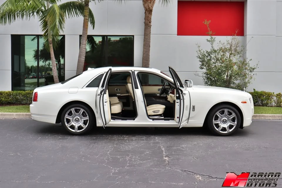 2010 Rolls-Royce Ghost 1st Gen - Image 9 of 15