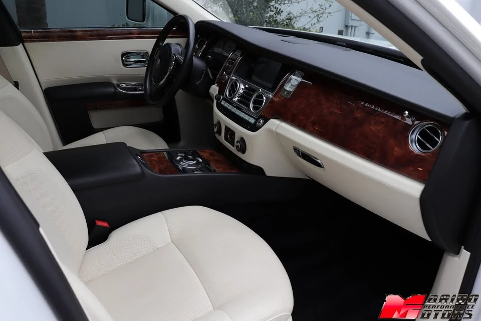 2010 Rolls-Royce Ghost 1st Gen - Image 13 of 15