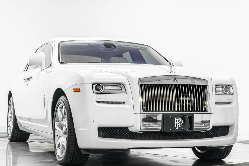2010 Rolls-Royce Ghost 1st Gen - Image 2 of 15