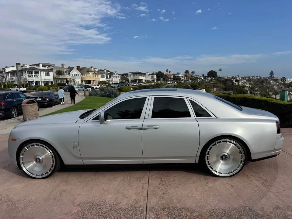 2010 Rolls-Royce Ghost 1st Gen - Image 8 of 15
