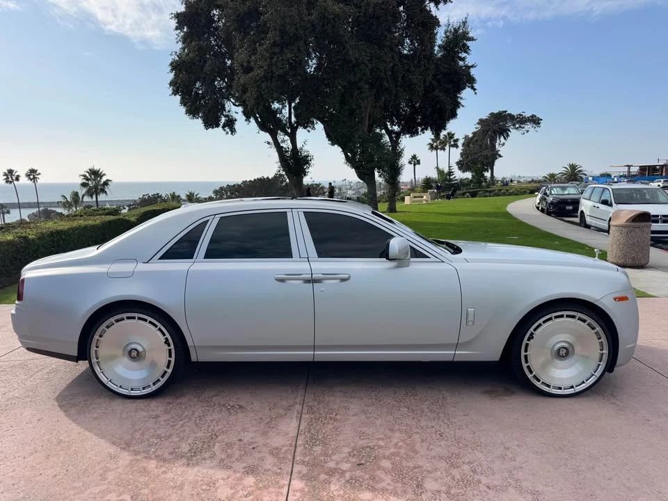 2010 Rolls-Royce Ghost 1st Gen - Image 3 of 14