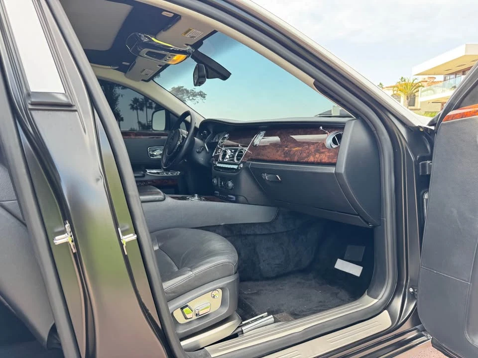 2010 Rolls-Royce Ghost 1st Gen - Image 7 of 14