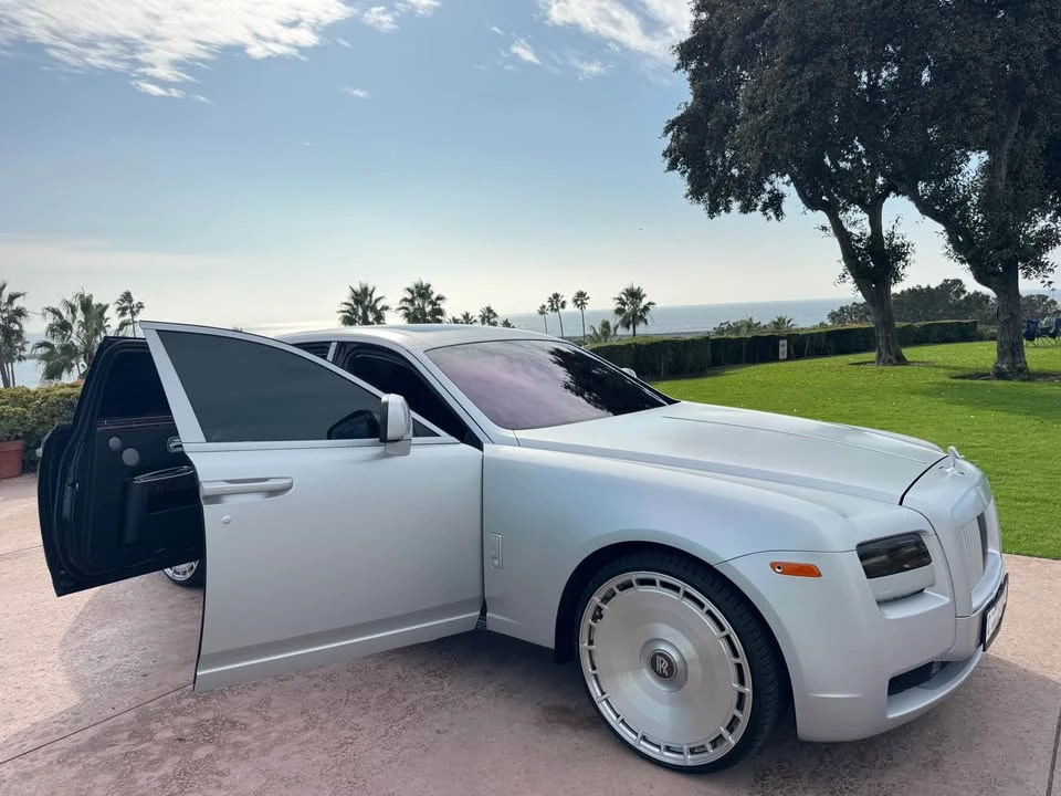2010 Rolls-Royce Ghost 1st Gen - Image 7 of 18