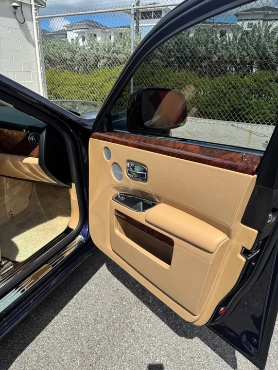 2010 Rolls-Royce Ghost 1st Gen - Image 13 of 19