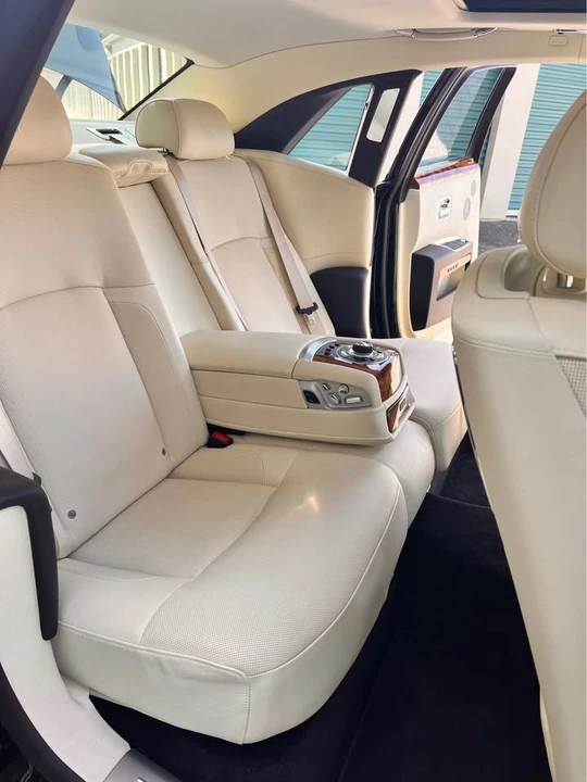 2010 Rolls-Royce Ghost 1st Gen - Image 12 of 20