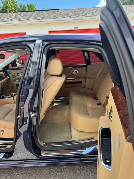 2010 Rolls-Royce Ghost 1st Gen - Image 17 of 19