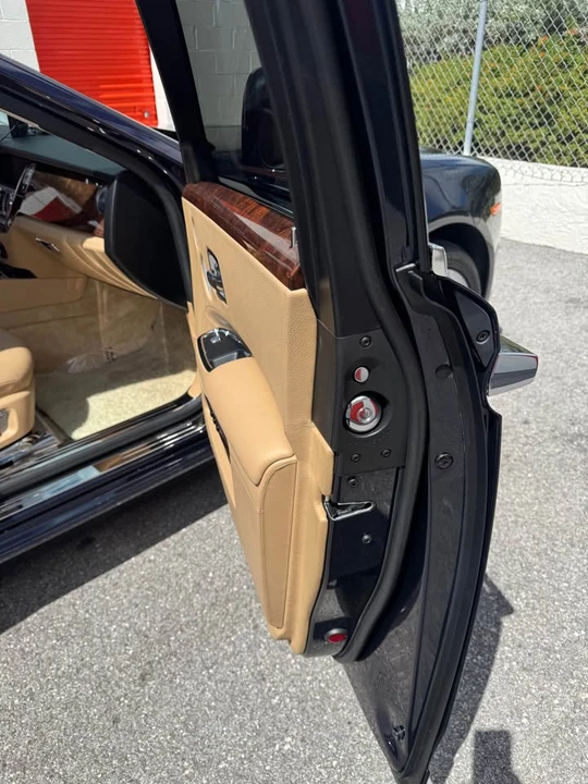 2010 Rolls-Royce Ghost 1st Gen - Image 19 of 19