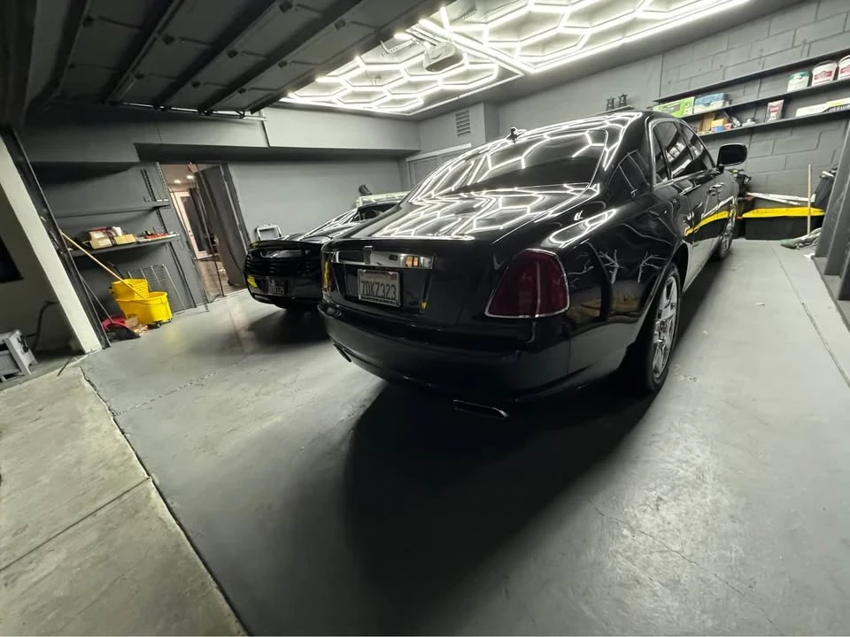 2010 Rolls-Royce Ghost 1st Gen - Image 5 of 8