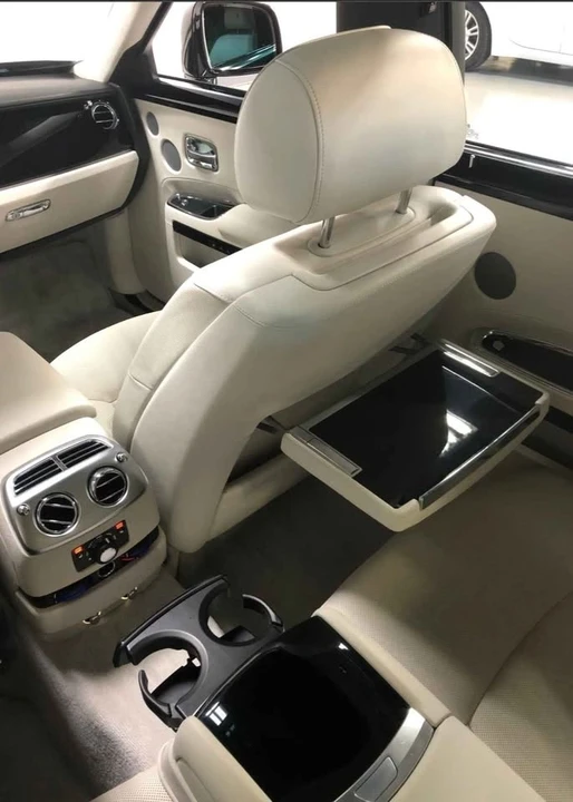 2010 Rolls-Royce Ghost 1st Gen - Image 9 of 19