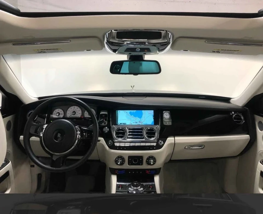 2010 Rolls-Royce Ghost 1st Gen - Image 3 of 19