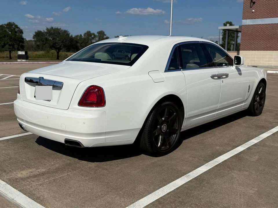 2010 Rolls-Royce Ghost 1st Gen - Image 3 of 9