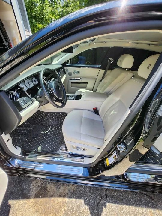 2010 Rolls-Royce Ghost 1st Gen - Image 13 of 20