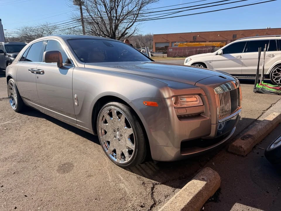2010 Rolls-Royce Ghost 1st Gen - Image 5 of 8