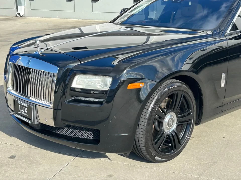 2010 Rolls-Royce Ghost 1st Gen - Image 2 of 19