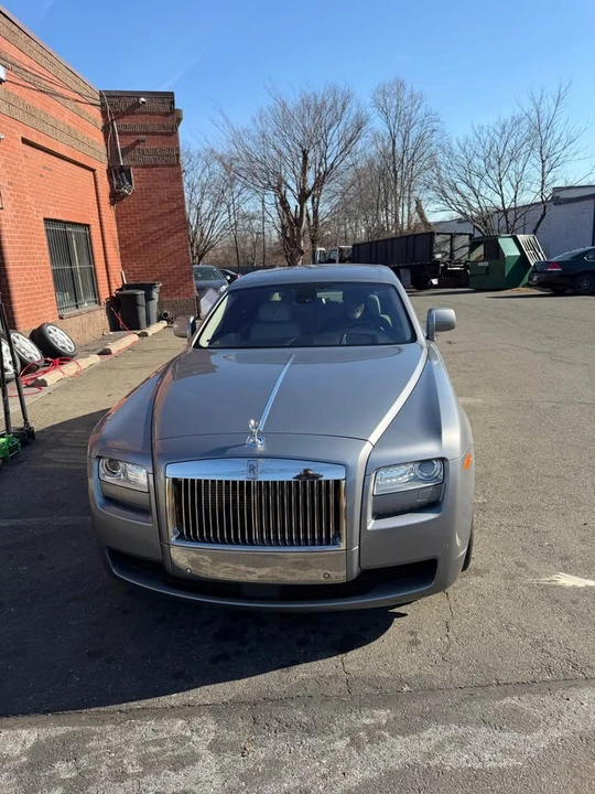 2010 Rolls-Royce Ghost 1st Gen - Image 2 of 8