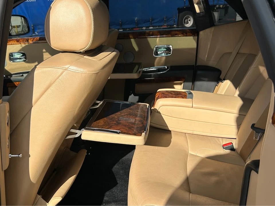 2010 Rolls-Royce Ghost 1st Gen - Image 15 of 19
