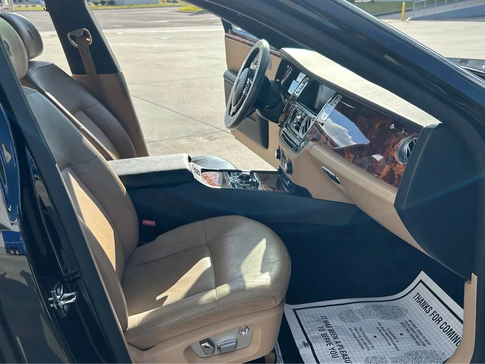 2010 Rolls-Royce Ghost 1st Gen - Image 17 of 19